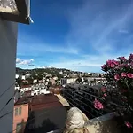 Apartment Roof Center
