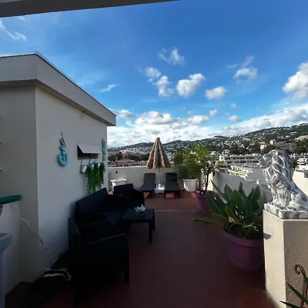 Roof Center * Cannes