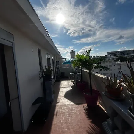 Roof Center *